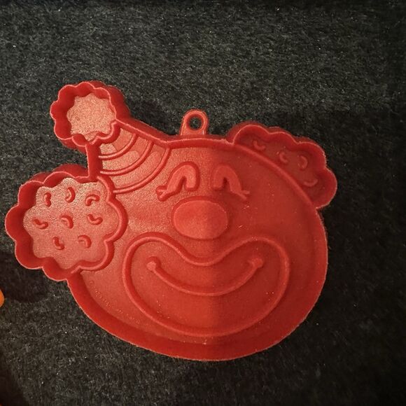 Hallmark Vtg Cookie Cutter - Circus Clown Birthday Family Fun Carnival - Picture 3 of 5